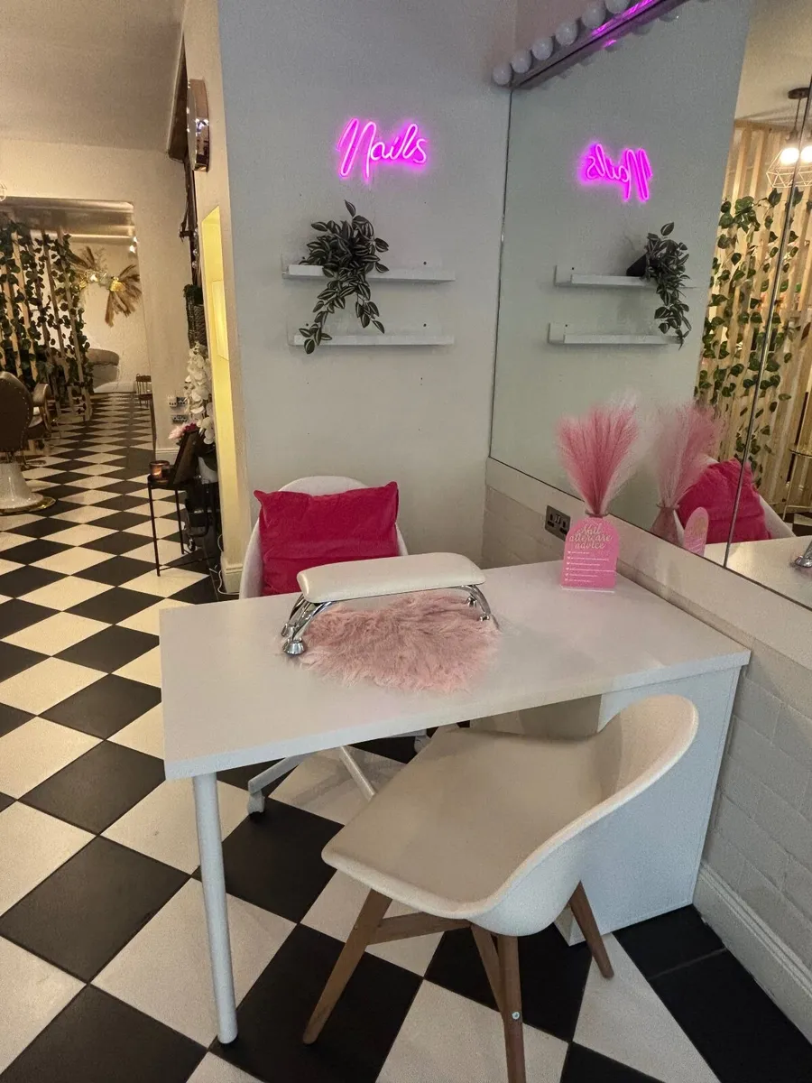 Nail section for rent - Image 2