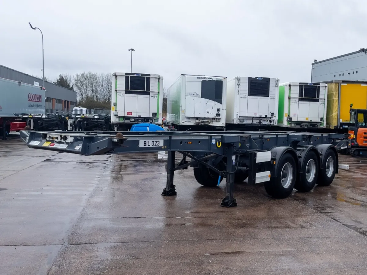 2022 KRONE SLIDING SKELETAL TRAILER - Image 3