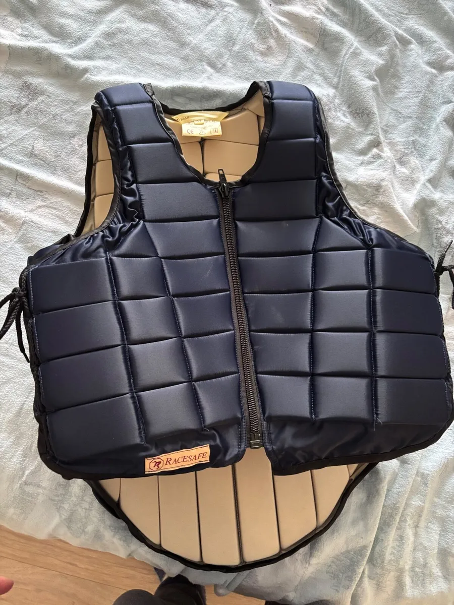 RS 2010 Body protector - Image 1