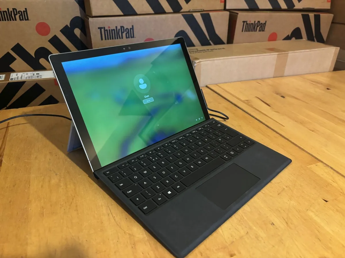 Microsoft Surface Pro 4 Tablet-i7-16Gb Ram-Win 11 - Image 1