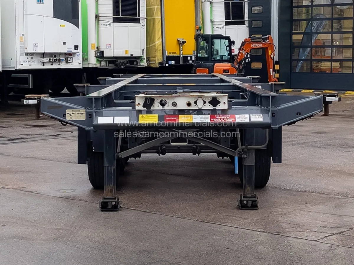 2019 KRONE SLIDING SKELETAL TRAILER - Image 2
