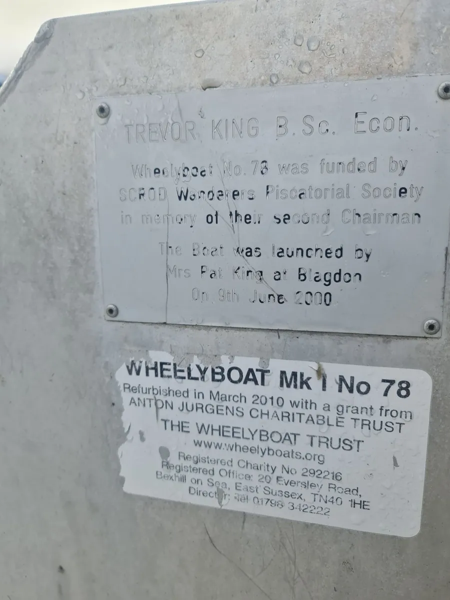 ALUMINIUM BOAT WITH RAMP TRAILER IDEAL WORKBOAT - Image 2