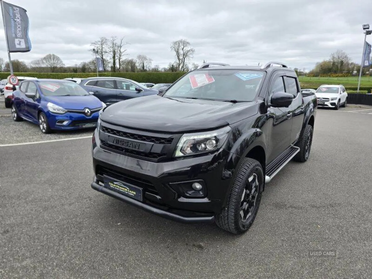 Nissan Navara Tekna Euro 6 - Image 1