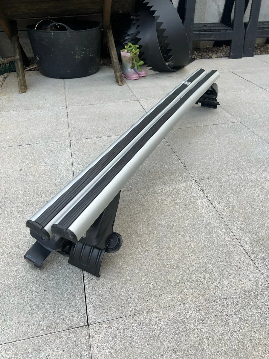 La Prealpina Lp49 roofbars (VW Golf) - Image 2