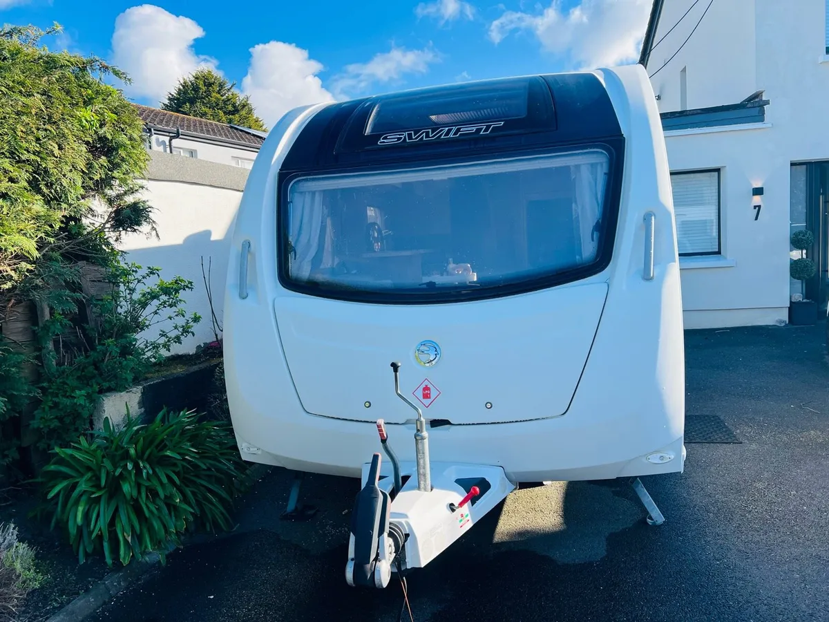 2016 Swift Ace Statesman 4 berth - Image 3