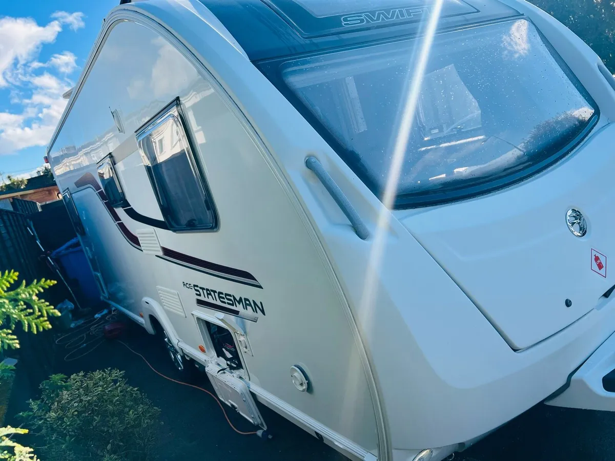 2016 Swift Ace Statesman 4 berth - Image 4