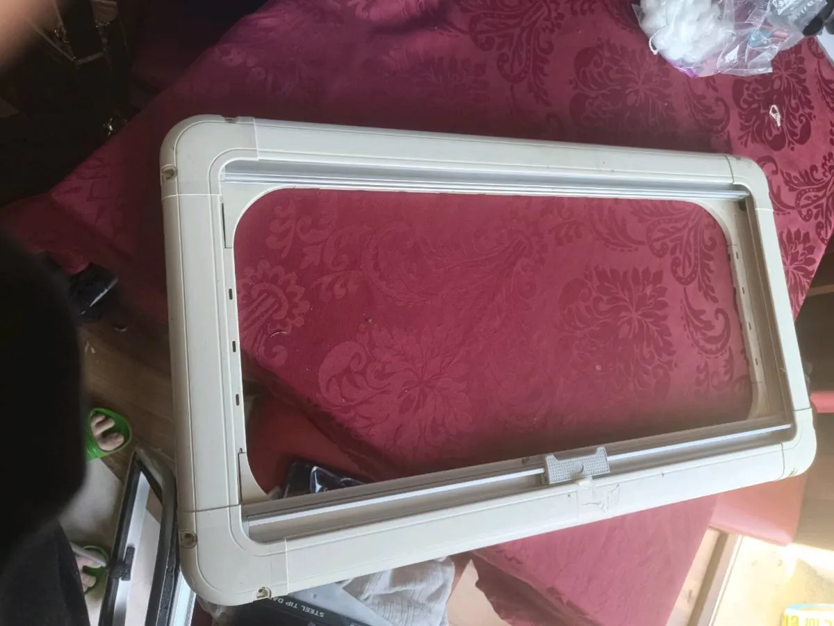 Caravan windows frame - Image 2