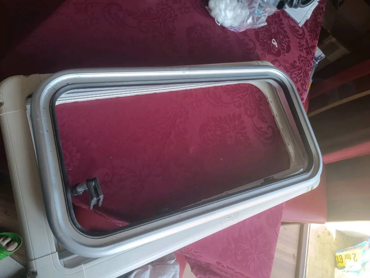 Caravan windows frame - Image 3