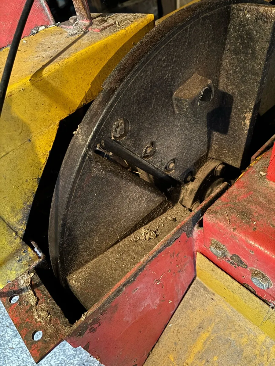 Woodchipper - Image 2