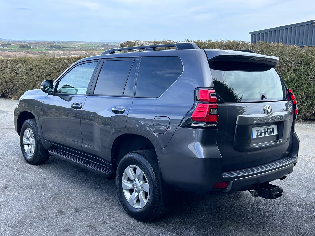 2023 Toyota Land Cruiser LWB Auto - Image 4