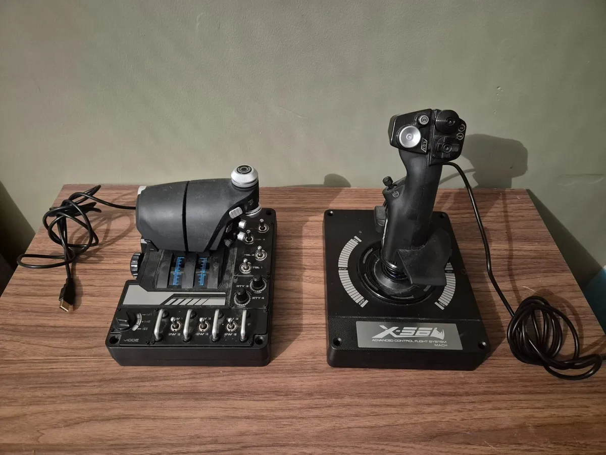 G56 HOTAS / Rudder Pedals / TrackIR5 Headtrack - Image 1
