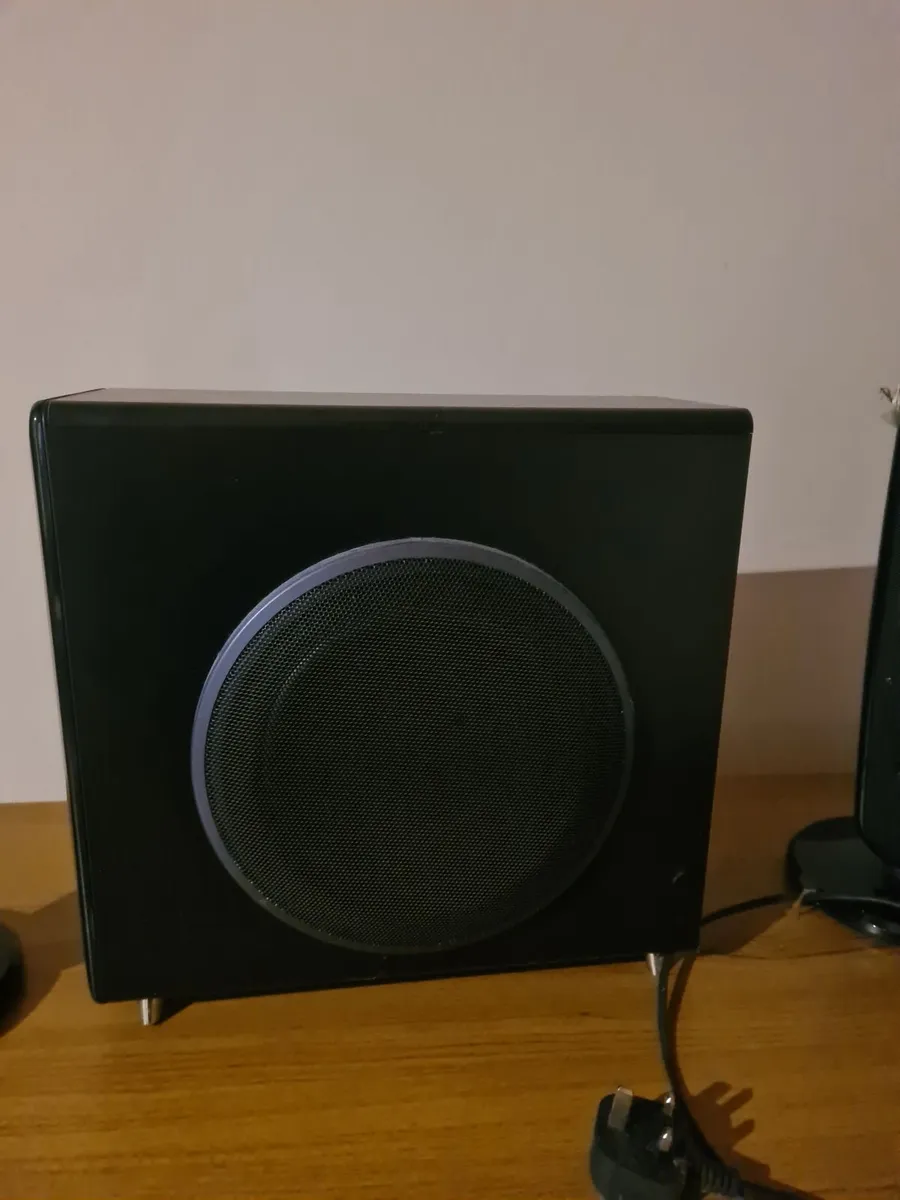 Samsung surround speaker system - Image 3