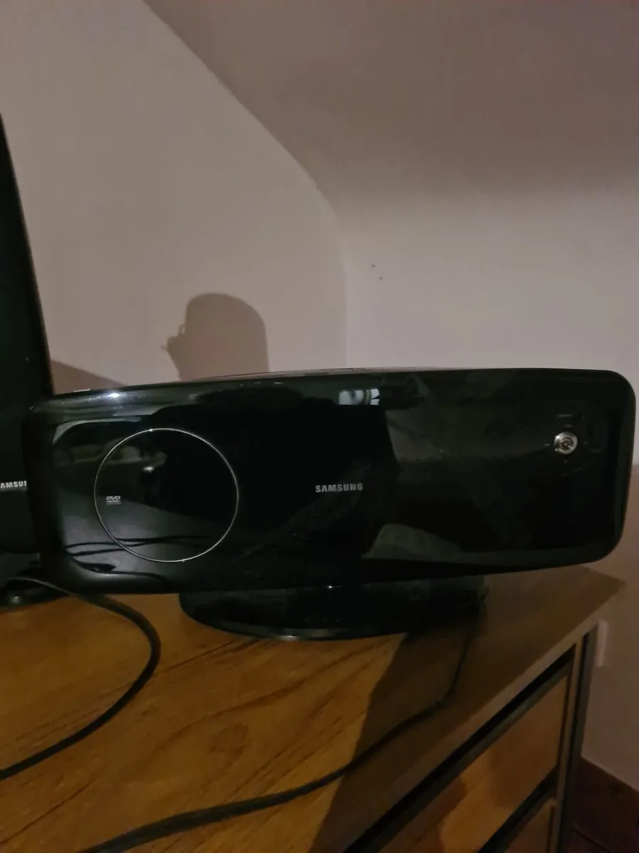 Samsung surround speaker system - Image 4