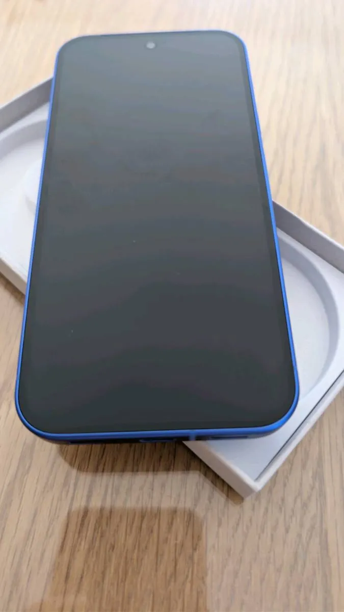 Google Pixel 10 256gb - Image 2