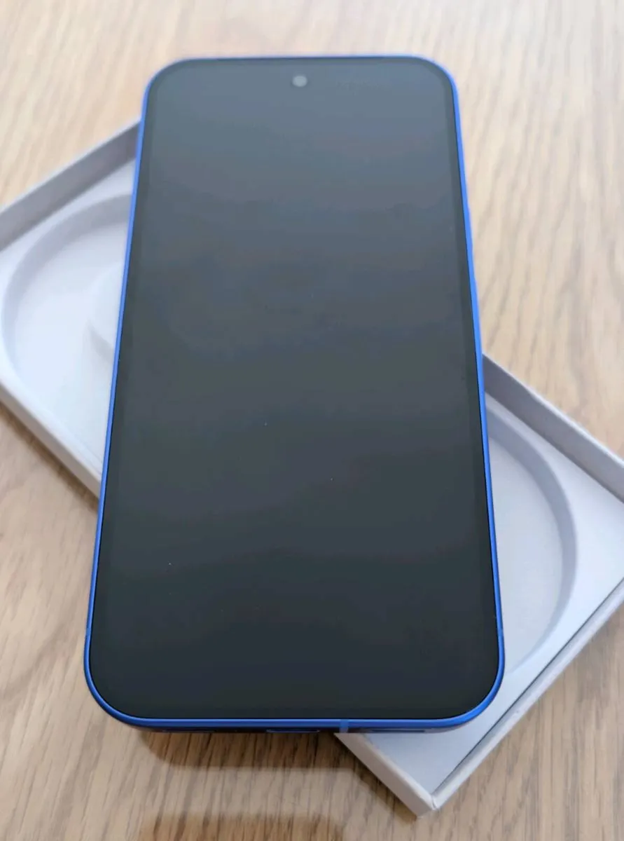 Google Pixel 10 256gb - Image 1