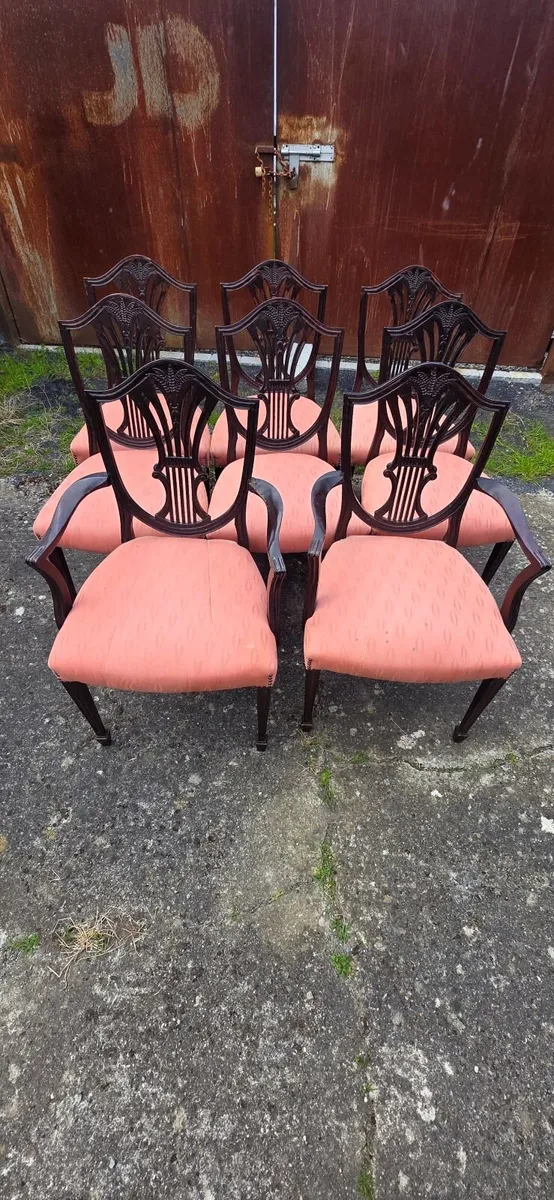 8 Chairs - Image 2