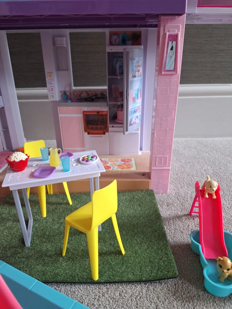 Barbie Dream House - Image 4