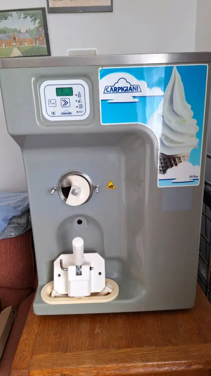 Ice Cream Machine - Image 2