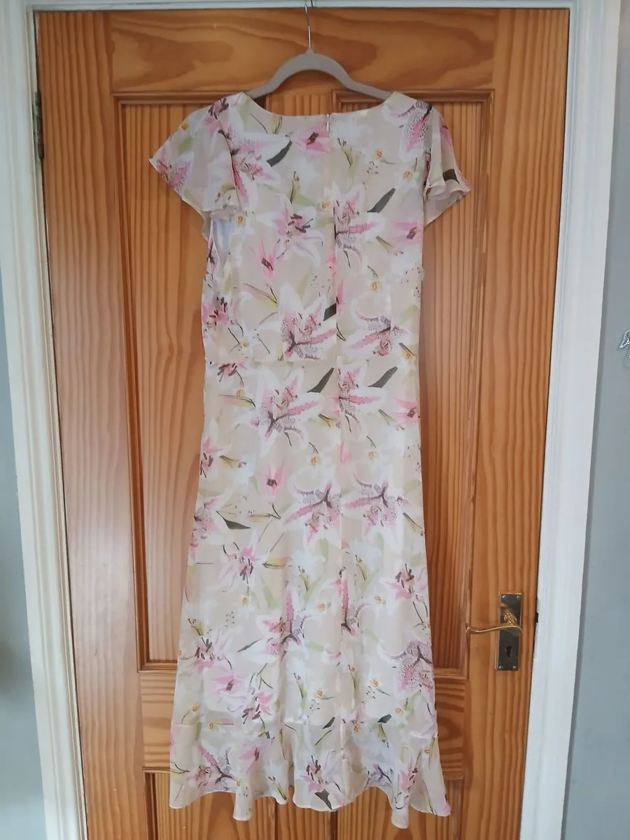 womans dress - Image 3