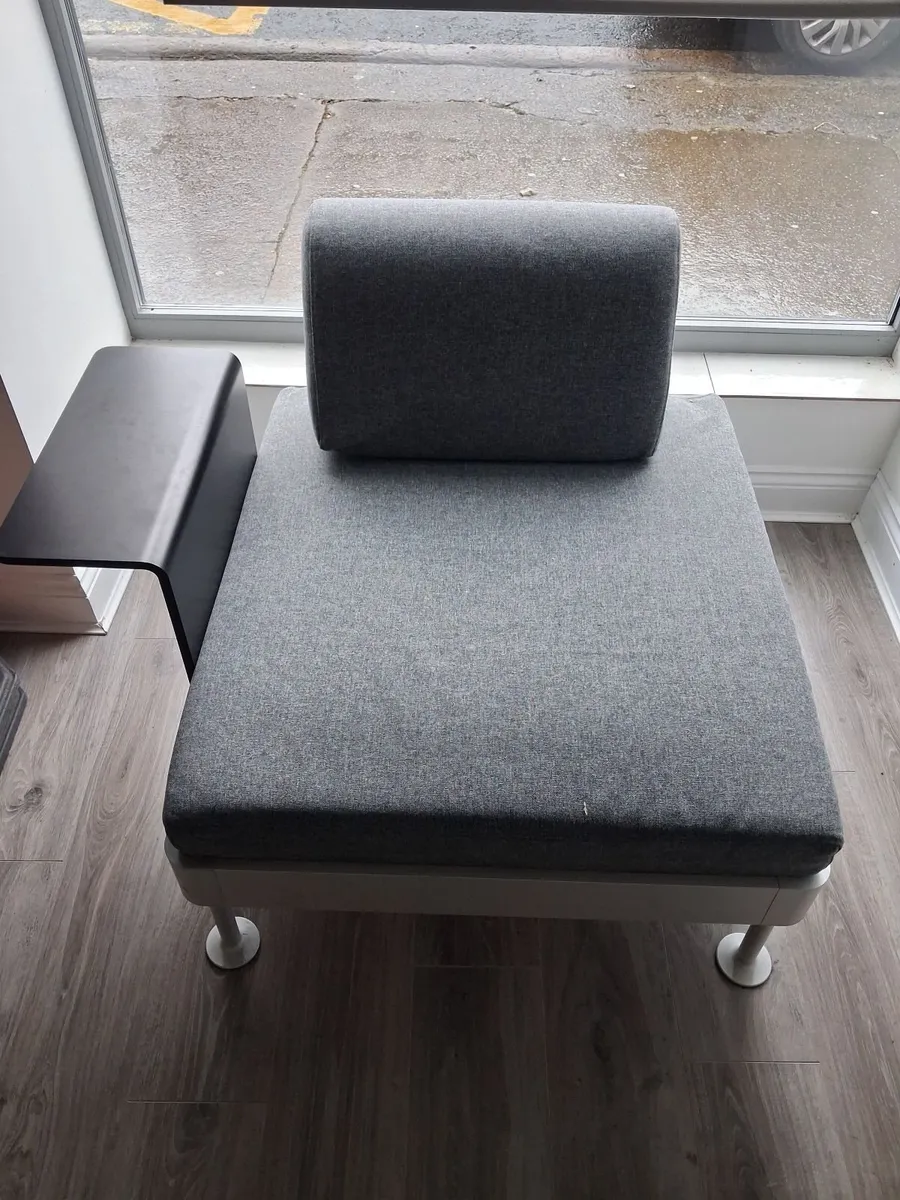 Office furniture - Image 2