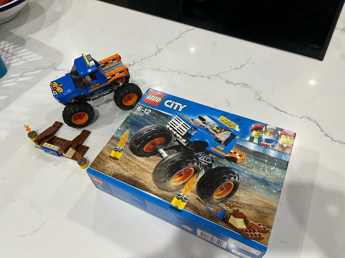 2 x Lego City 60180 - Image 2