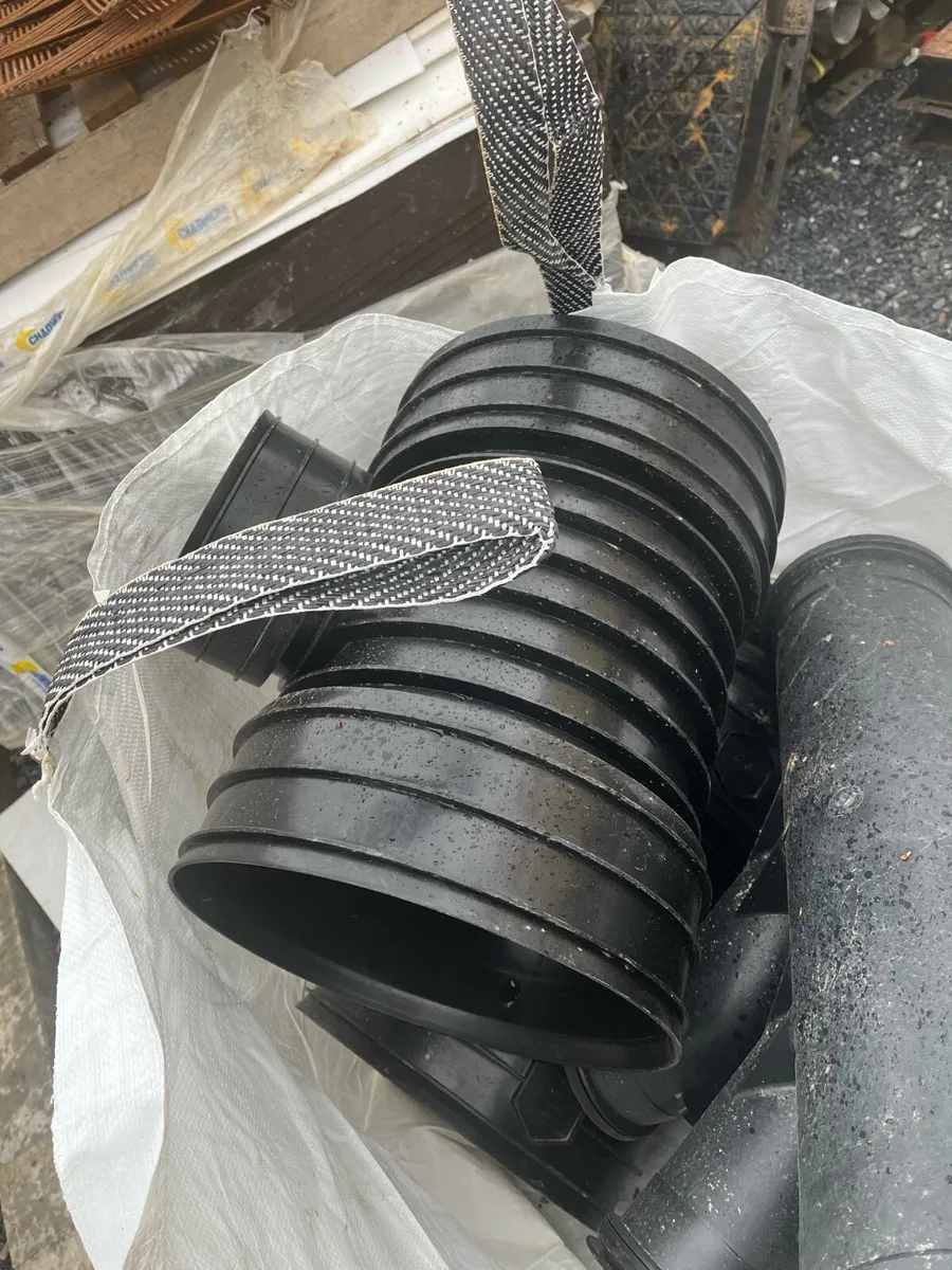 Twinwall drainage fittings 300/225/150mm - Image 1