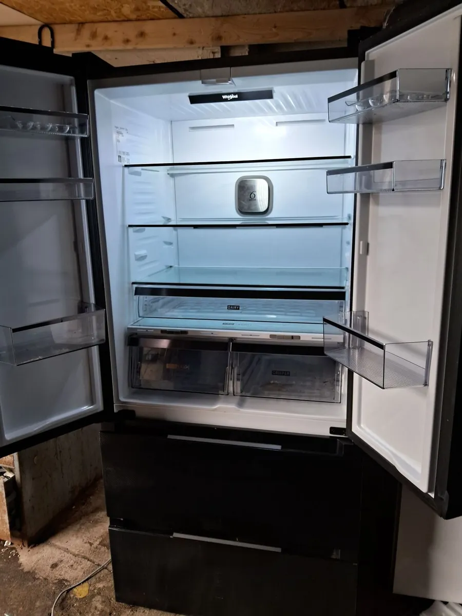 EX DISPLAY BRAND NEW AMERICAN FRIDGE AND FREEZER - Image 3
