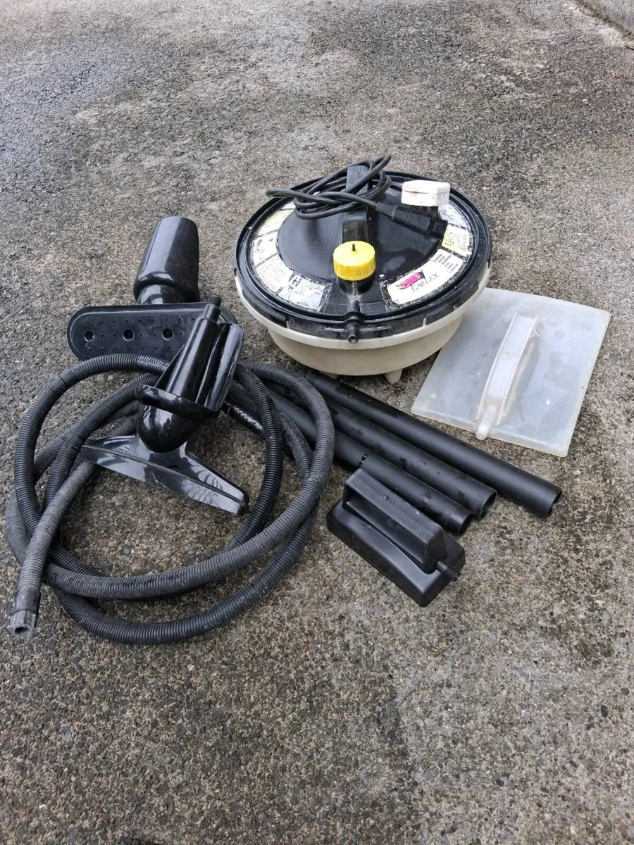 Earlex wallpaper steamer - Image 1