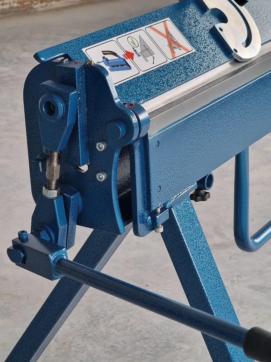 sheet metal folder ZGR-2000/0.8 with 2 handles - Image 2