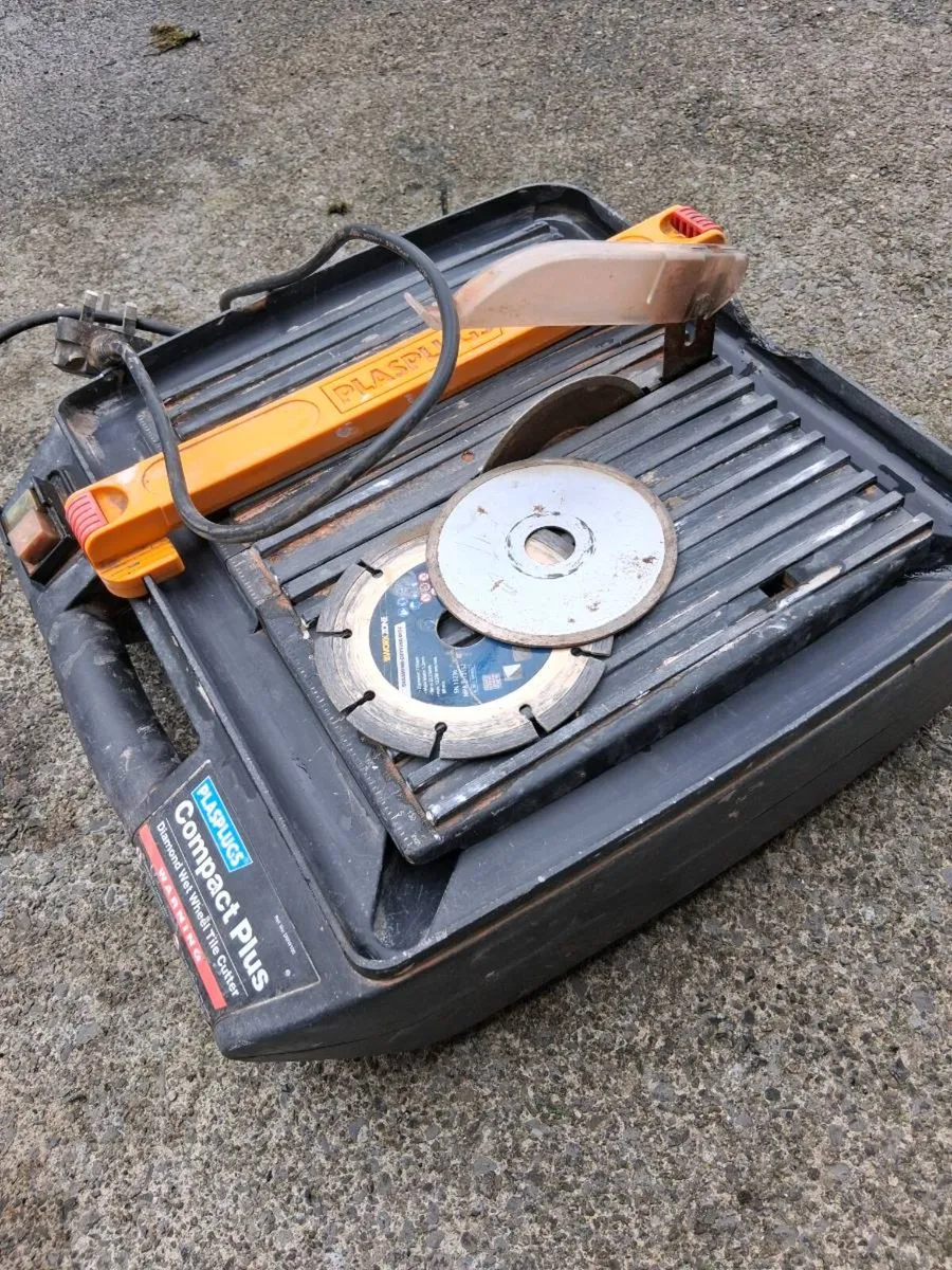 Plasplug electric tile cutter - Image 2