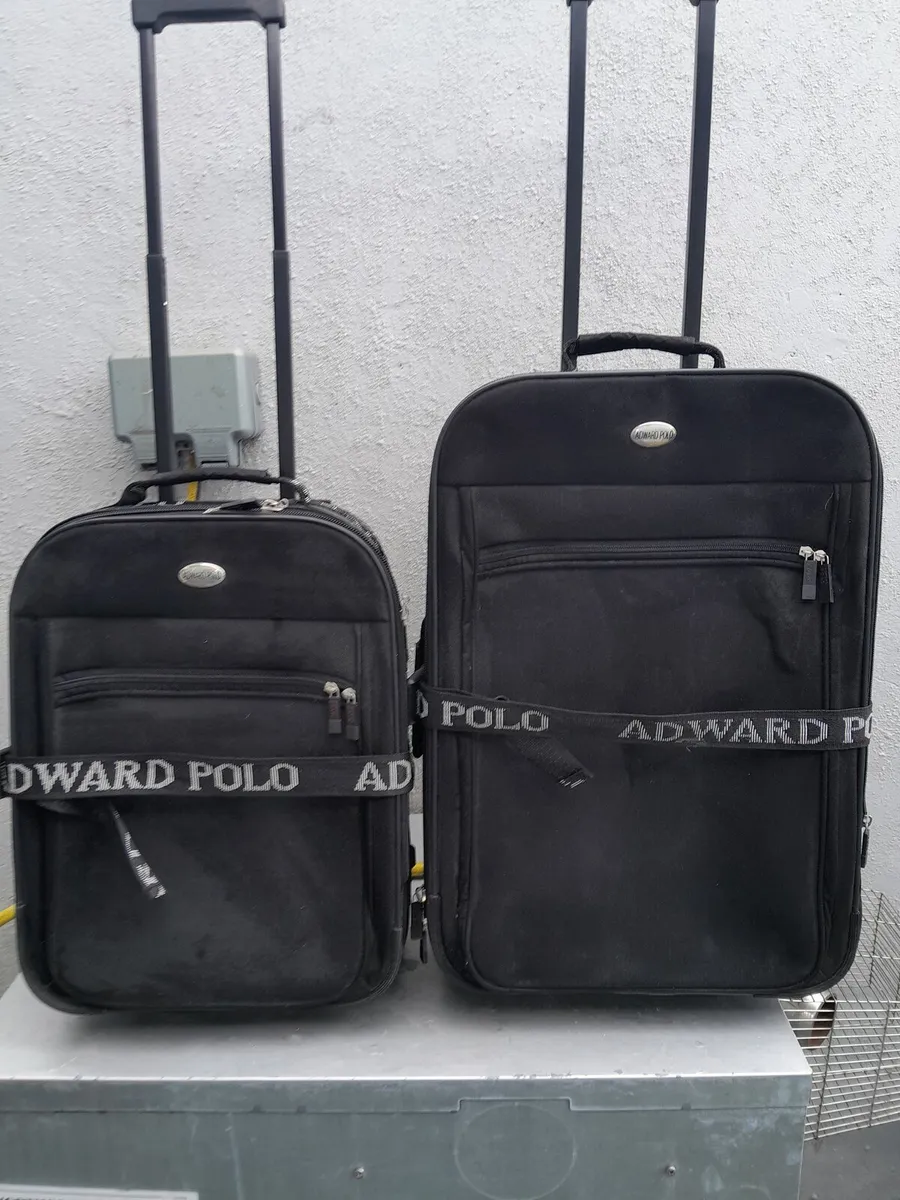 Travel suit cases