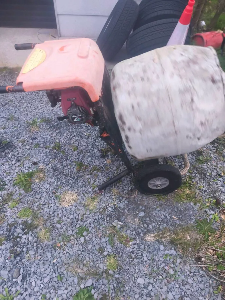 Belle petrol mixer - Image 2