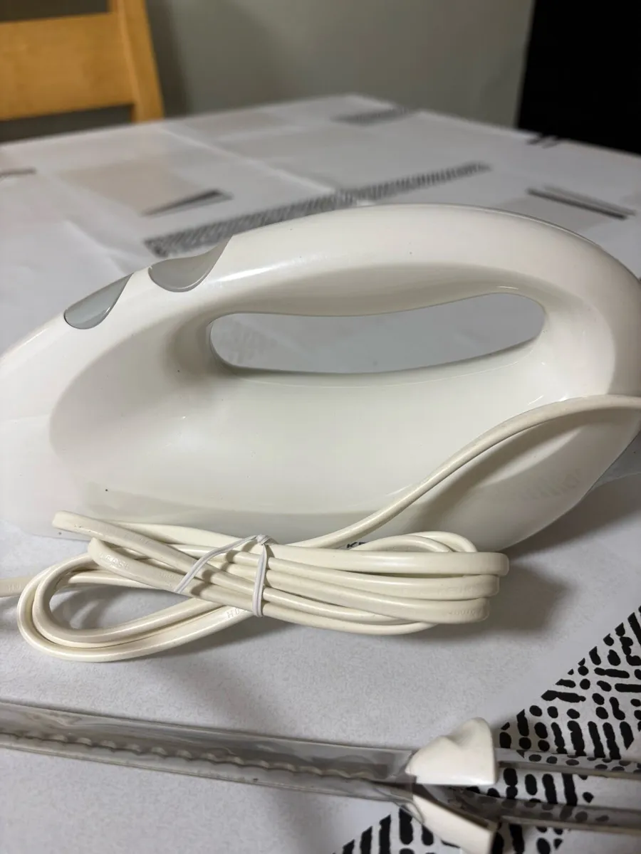 Electric knife - Image 1