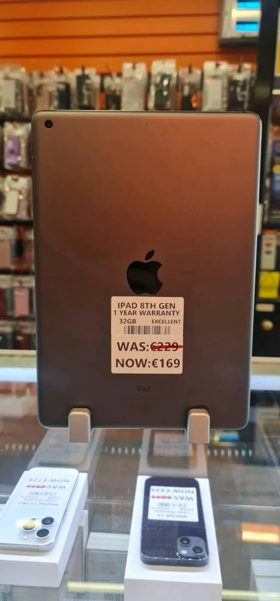 Ipad 8th gen 1 year warranty 32GB - Image 3