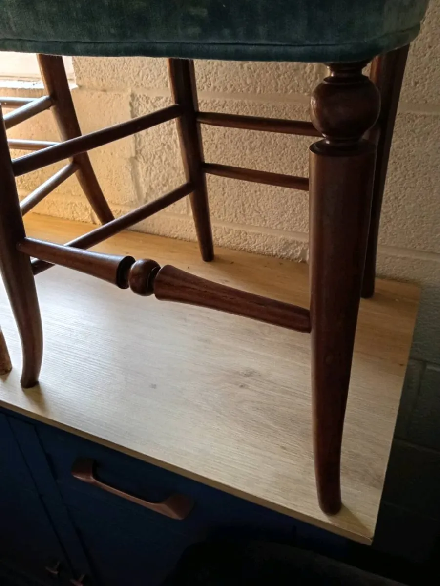 Pair of velvet occasional chairs - Image 3