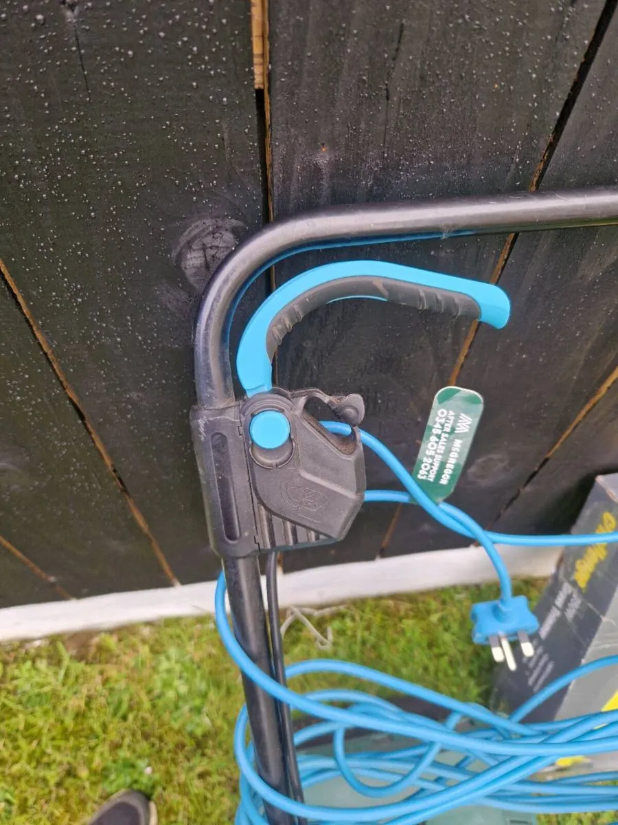 Lawnmower + strimer - Image 3