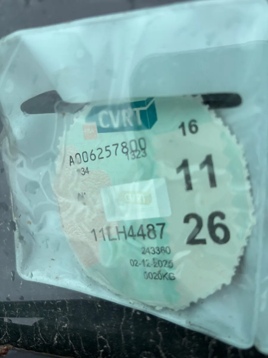 Toyota Hilux 2011 - Image 3