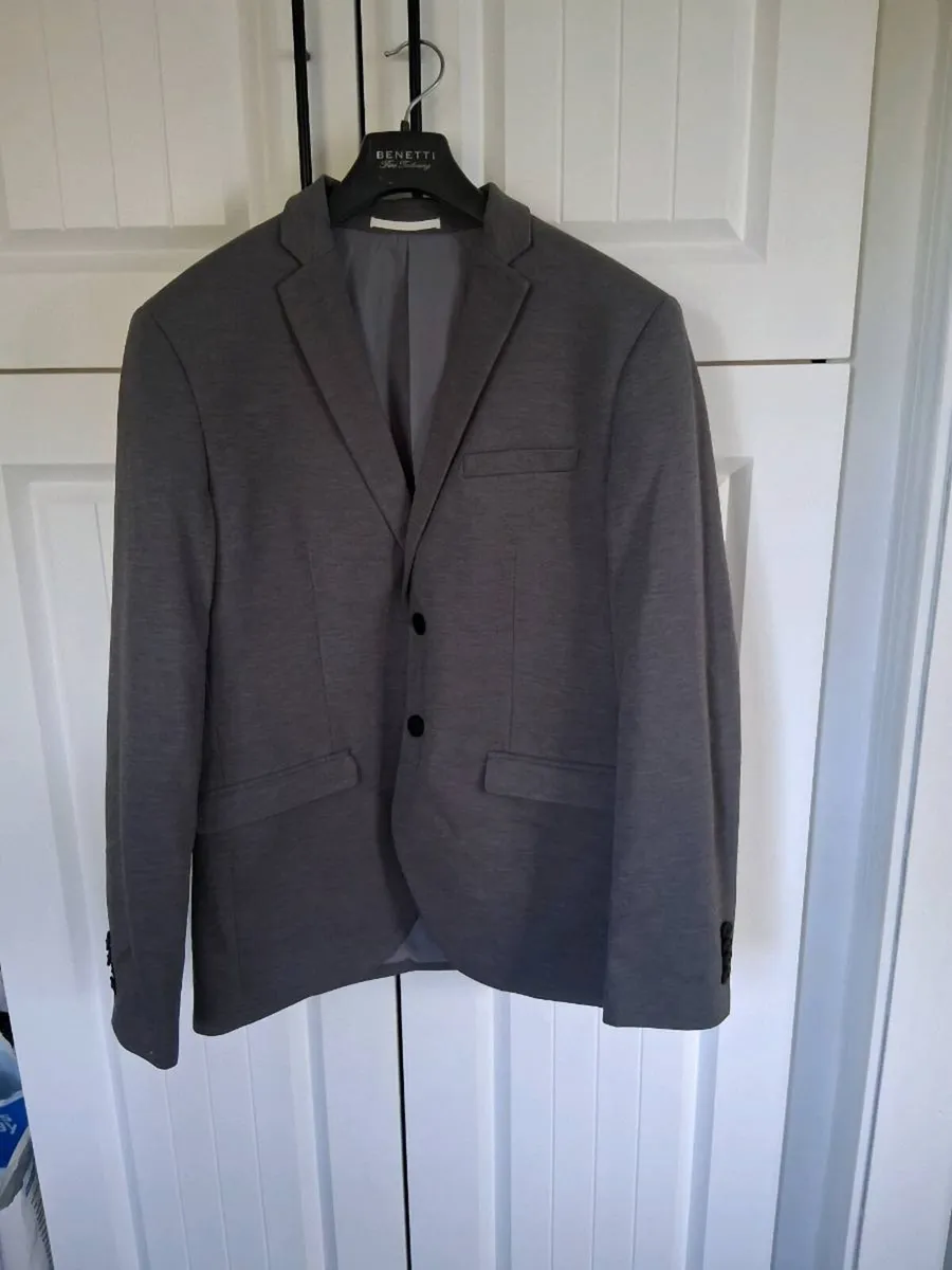 Men's Jack & Jones Suit - Image 2