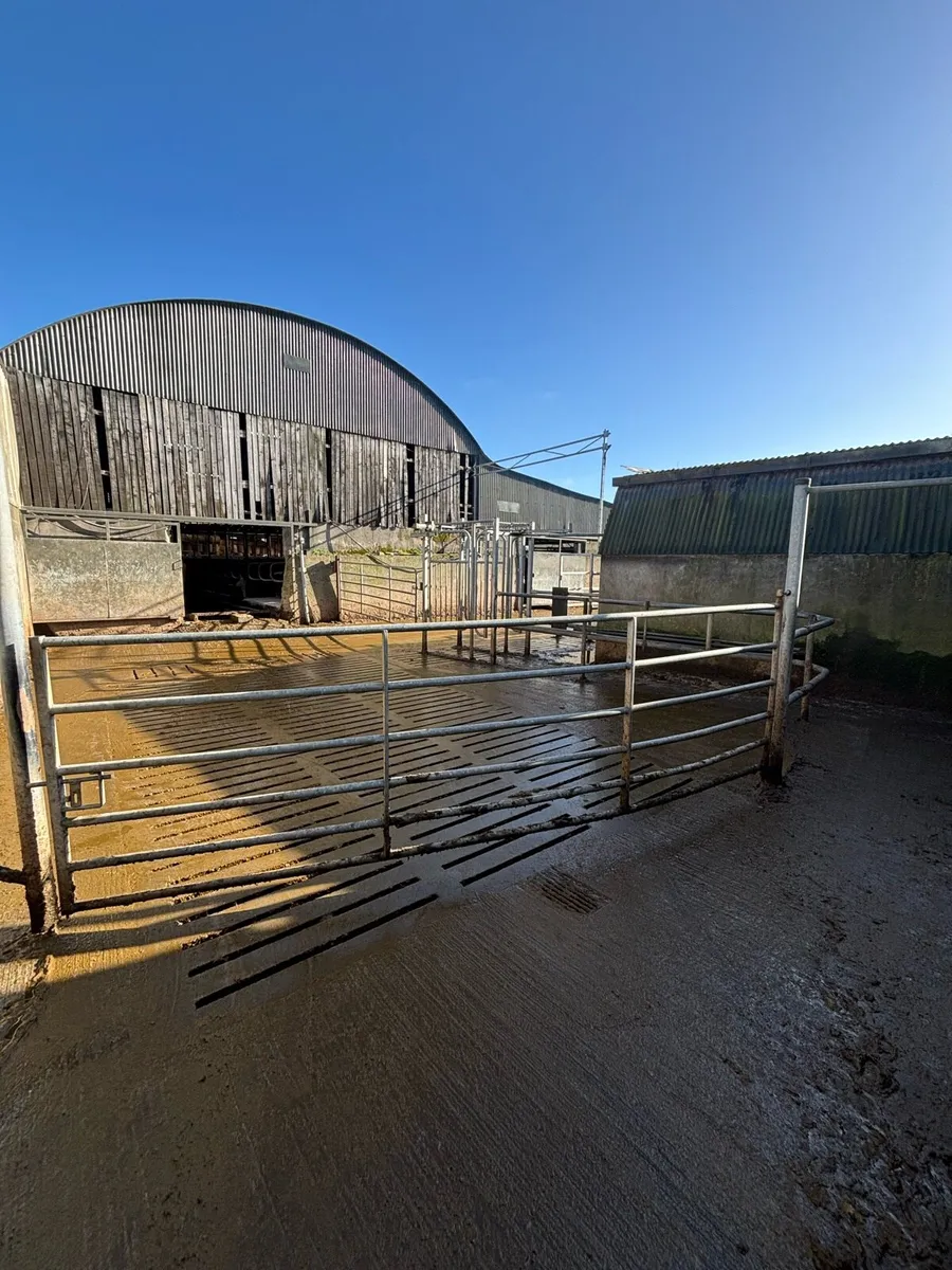 Drafting Gate - Image 3