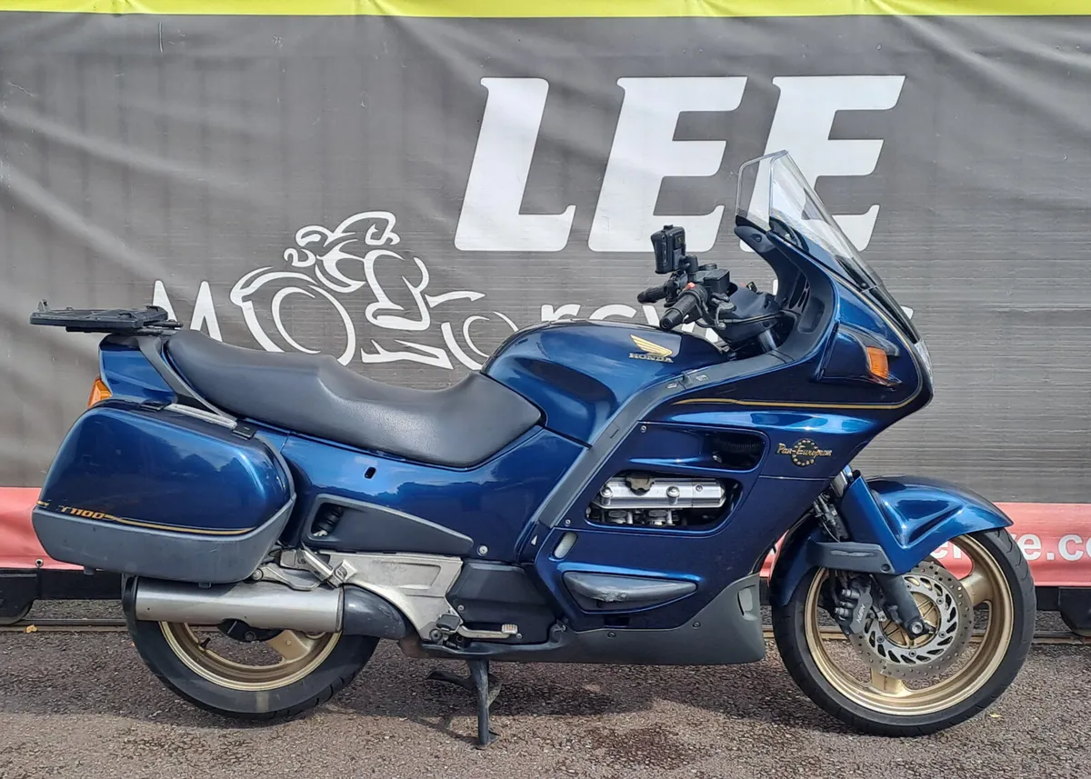 1999 HONDA ST1100 PAN-EUROPEAN - Image 1