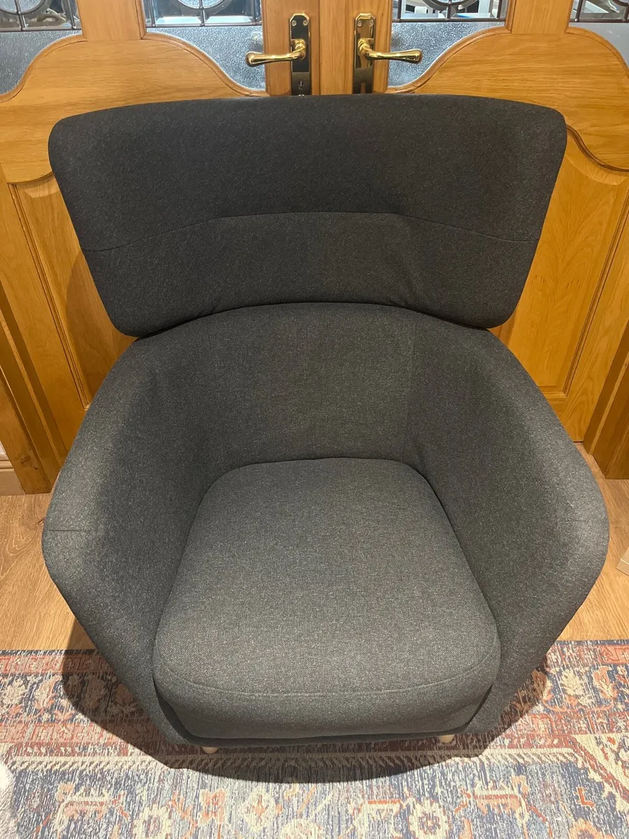 Armchair - Image 1