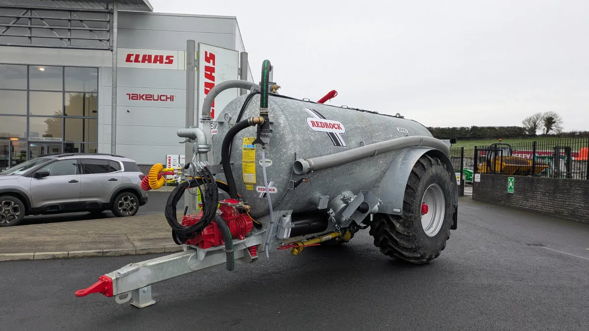 New Galvanised Redrock 2000 slurry tank - Image 2