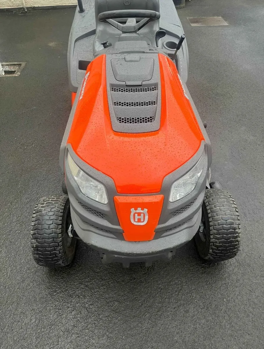 Husqvarna ride on lawnmower - Image 3