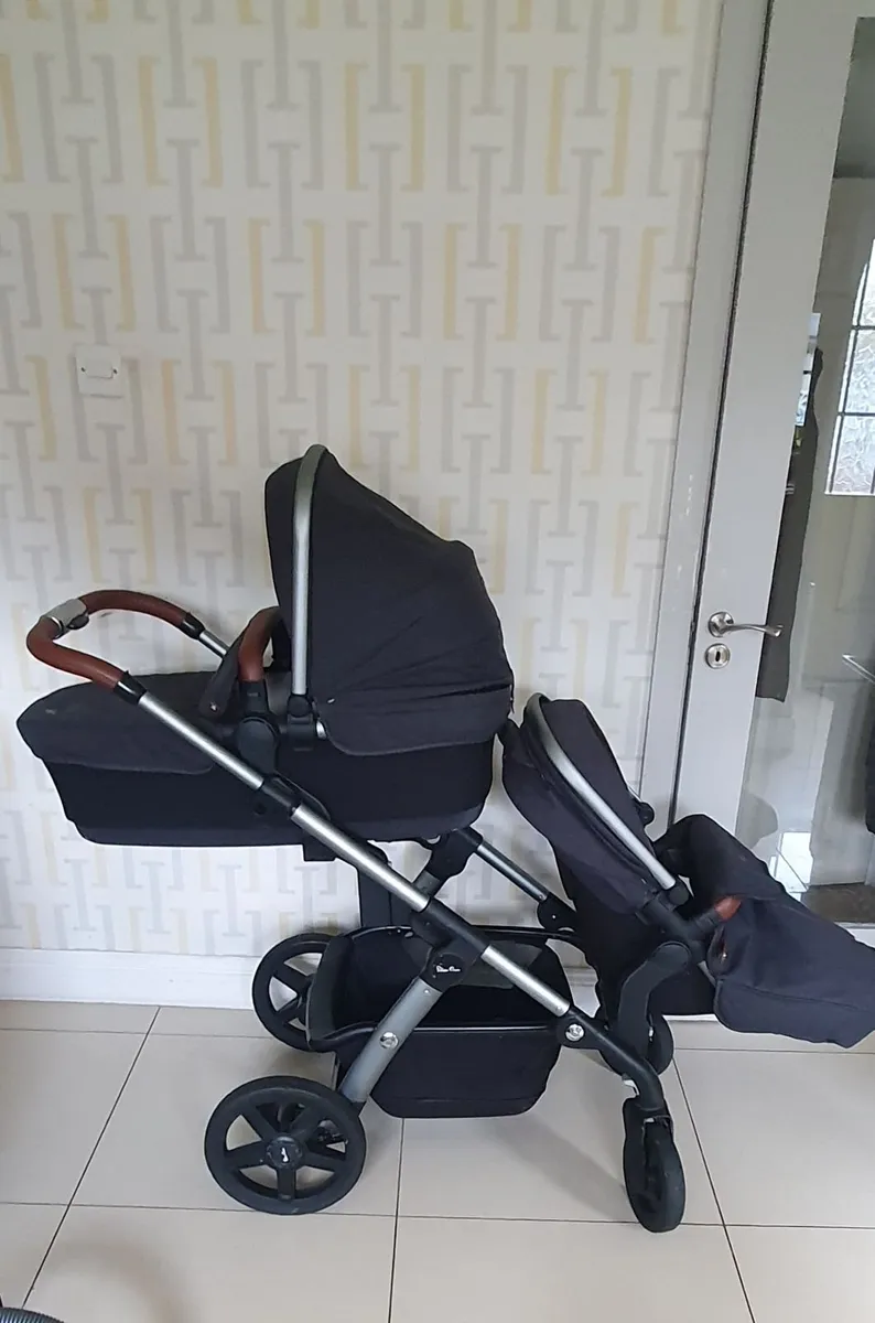 Silver cross wave double buggy - Image 2
