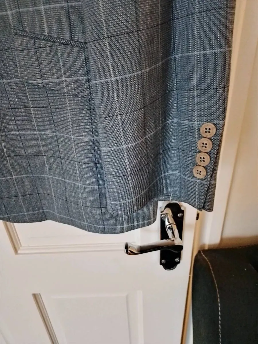 Man's sports jacket - Image 2