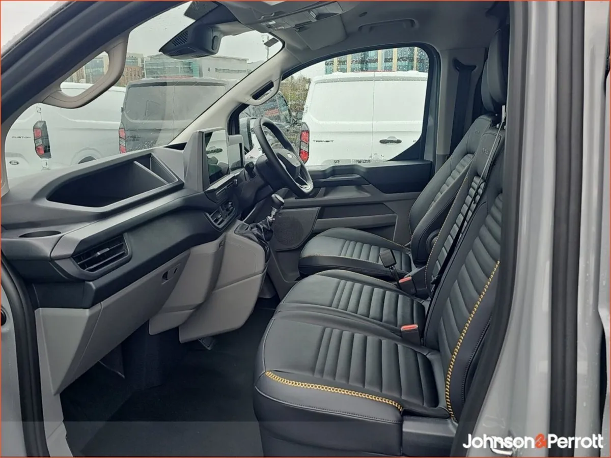 Ford Transit Custom Trail Medium Wheelbase - Image 3