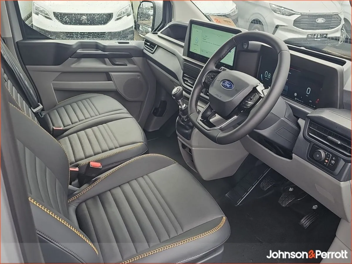 Ford Transit Custom Trail Medium Wheelbase - Image 4