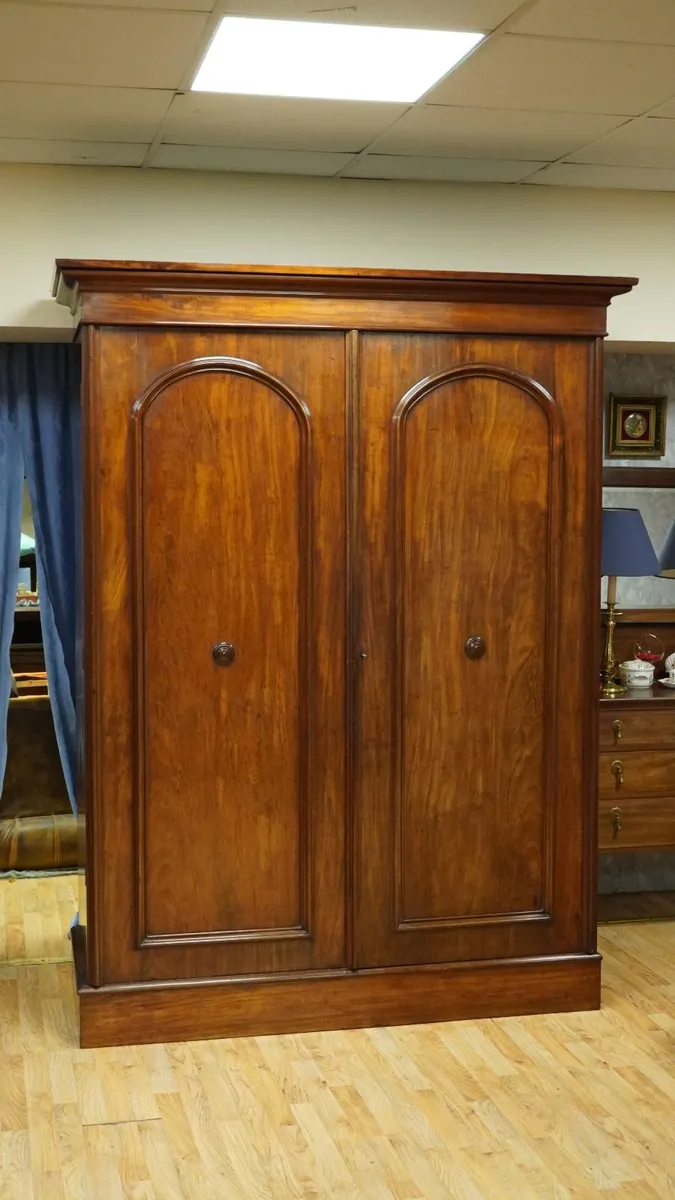 Victorian Mahogany Wardrobe c.1890 - Image 1