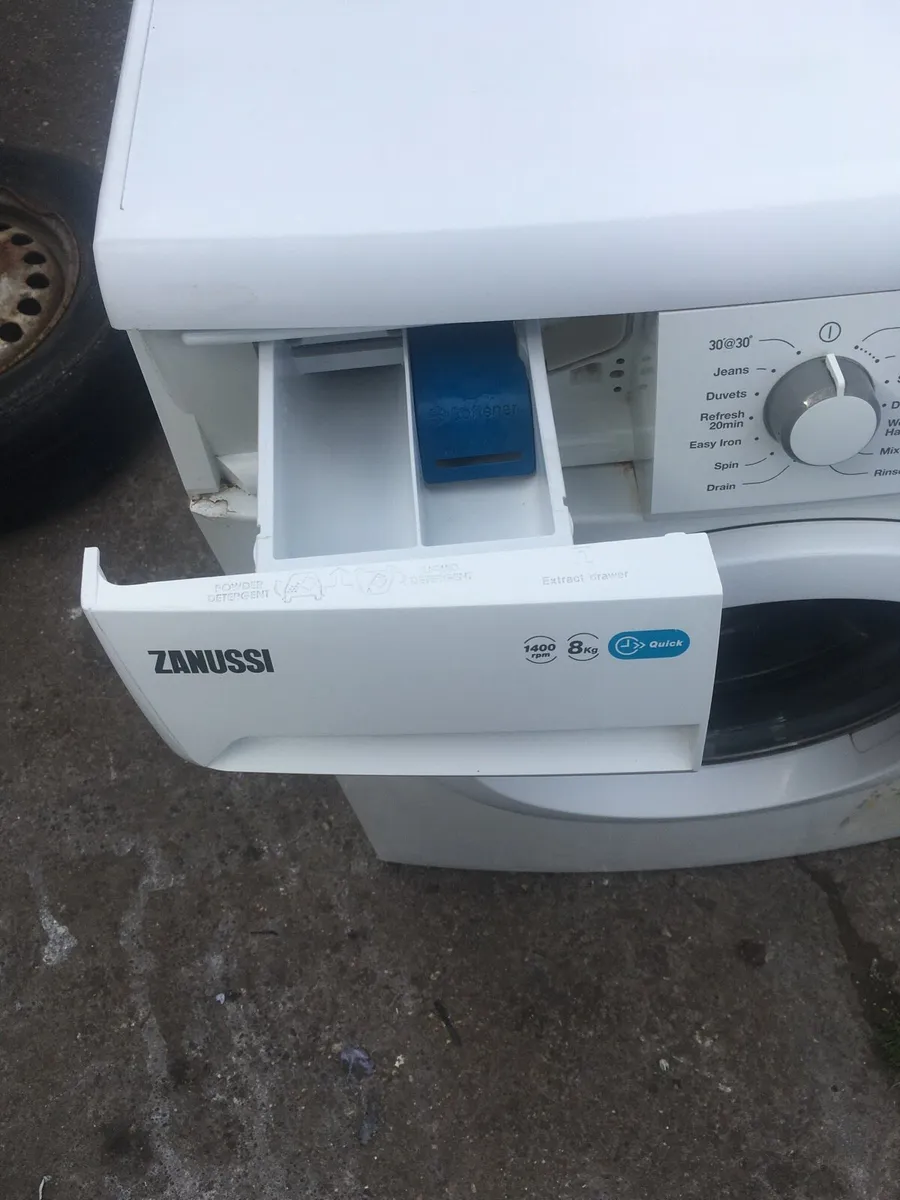 Zanussi 8kg Washing Machine - Image 3