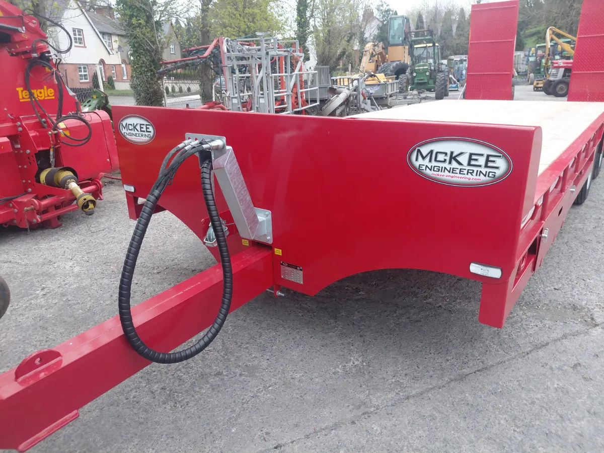 Mc kee 21Ton lowloader - Image 4